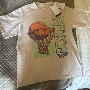 NWT Nike Tee